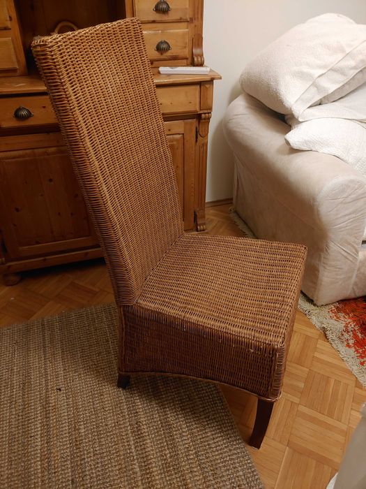 Krzesła rattanowe - komplet 4 krzeseł w kolorze miodowym