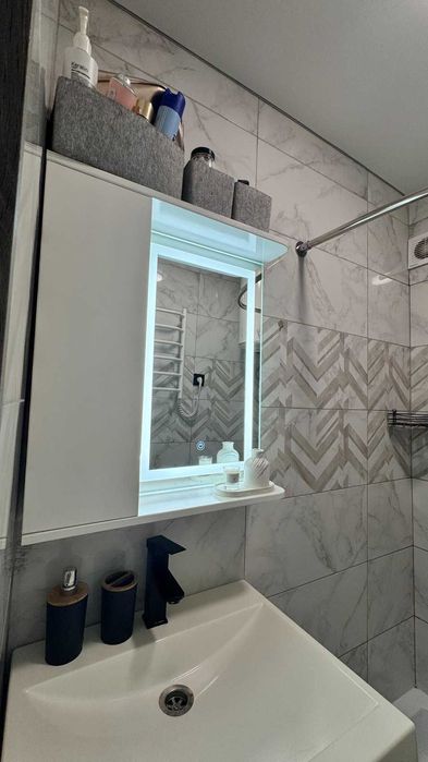 Продається 1-к.кв з якісним ремонтом поруч зі ст.м Берестейська