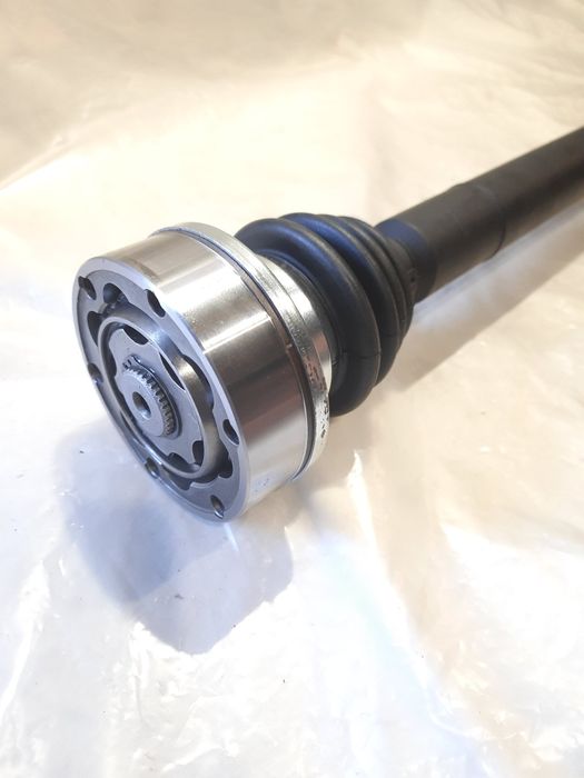 Привідний вал, полуось Skoda Octavia Tour 1.9/2.0 1996 - 2010