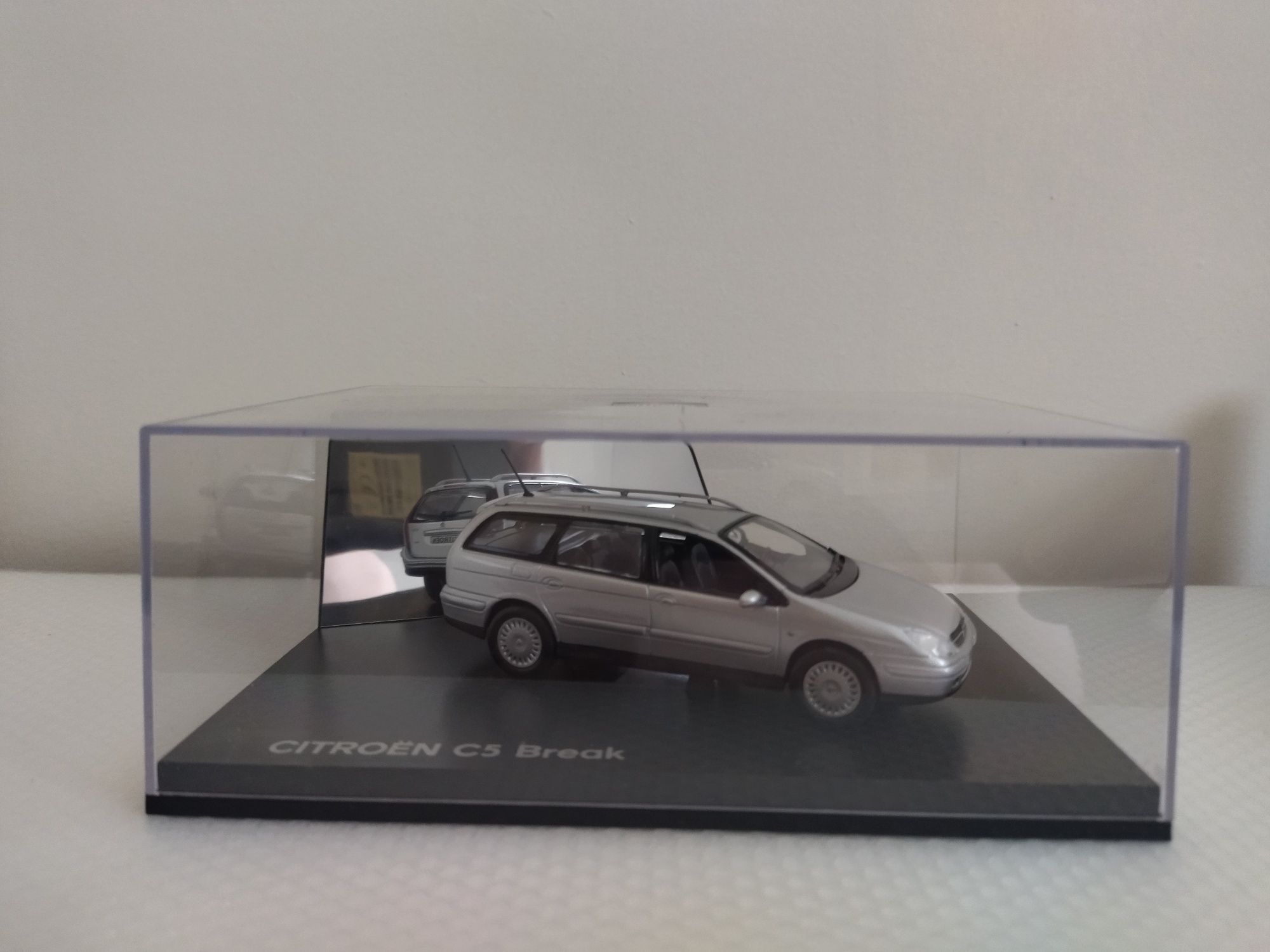 Miniatura Citroen C5 Break 1/43 Nova