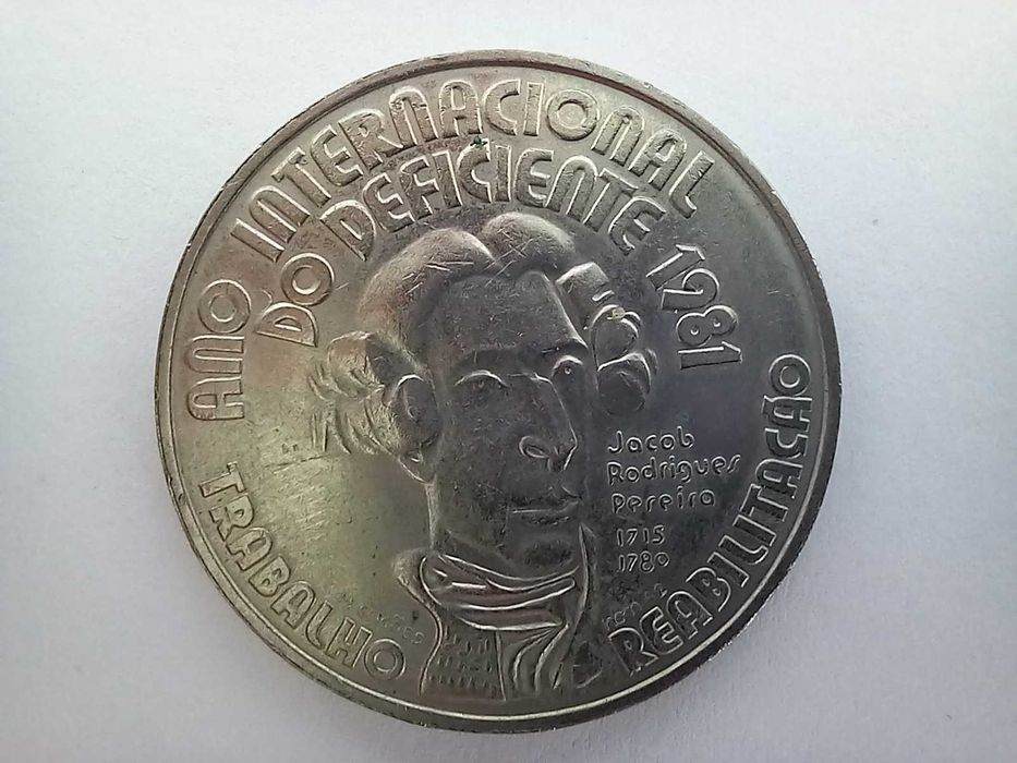 Portugal 100 escudos, 1982 - Ano Internacional das Pessoas Deficientes