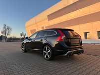Volvo V60 Volvo V60 | R Design | D3 | Bogate wyposażenie | Webasto | Hak