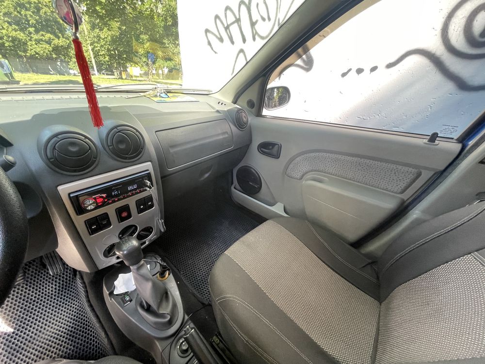 Dacia Logan 2006
