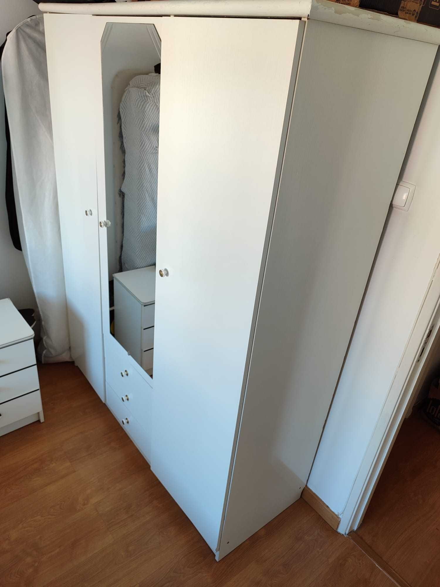 Conjunto móveis quarto branco (5 peças)