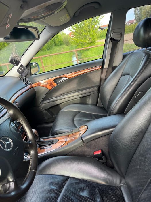 Sprzedam Mercedesa E-Klasy W211–2.7 CDI (mapowany na 211 KM) Elegance
