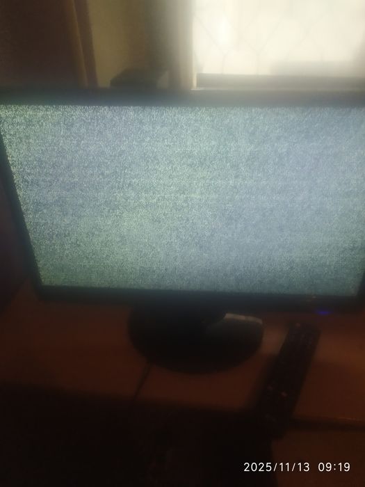Монитор телевизор LG