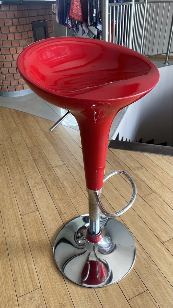 4 hokery czerwone barowe krzesła stoły