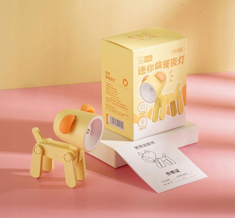 Mini lampka LED w kształcie PIESKA