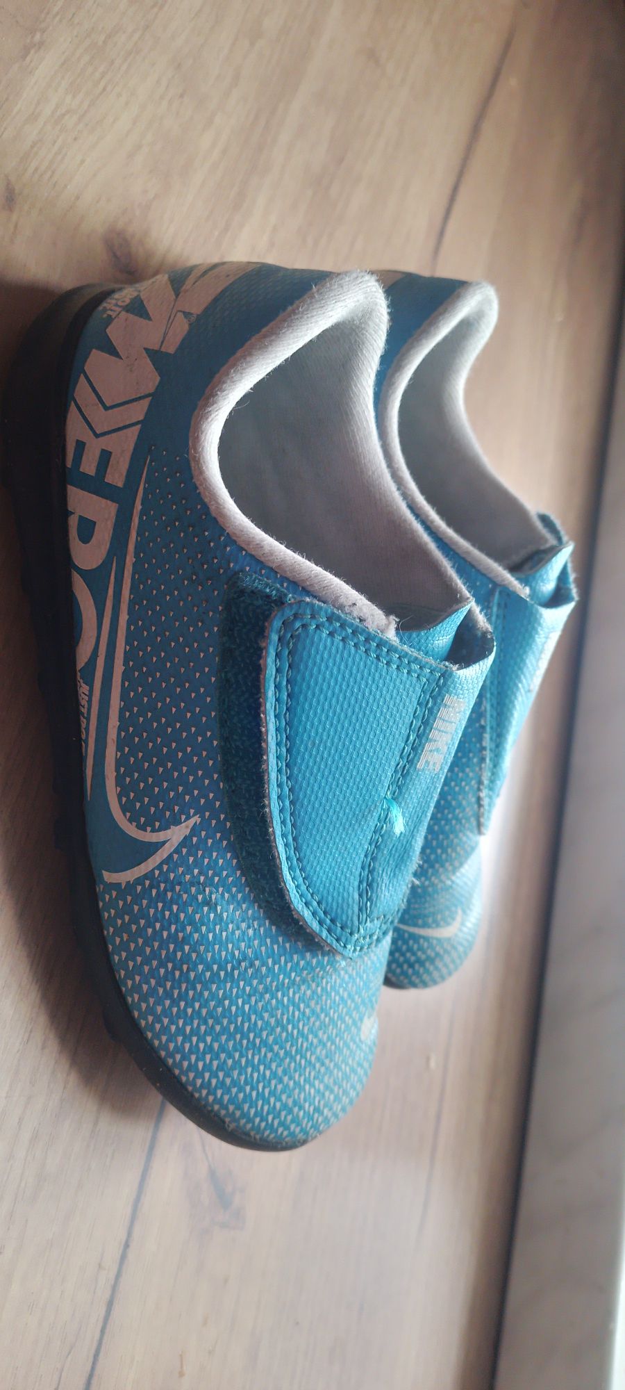 Buciki Nike na rzep