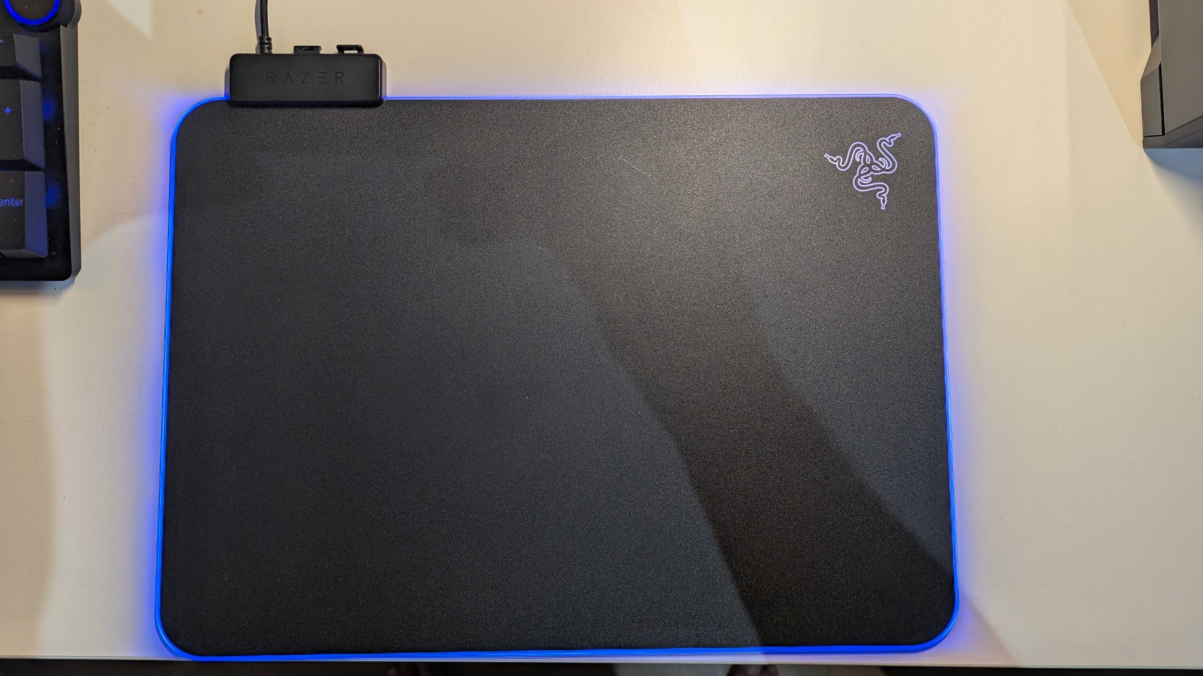 Podkładka pod mysz Razer Firefly V2 Chroma