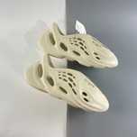 Kanye West x adidas Yeezy Foam Runner Slide”Sand” FY4567