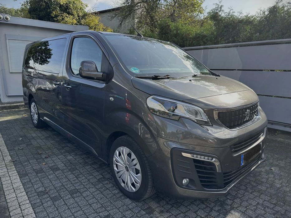 Peugeot Traveller