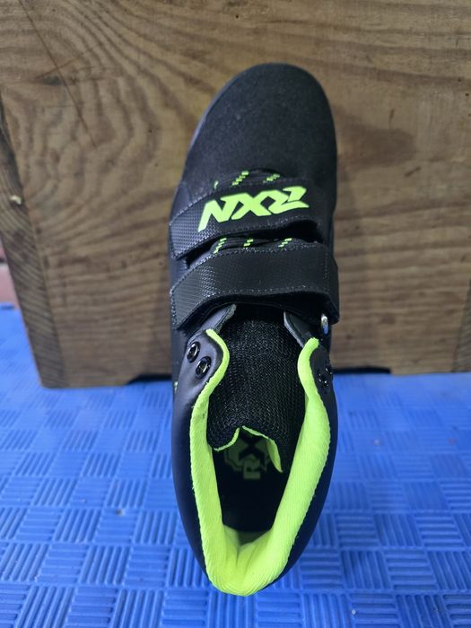 Sapatilhas bicos javelin