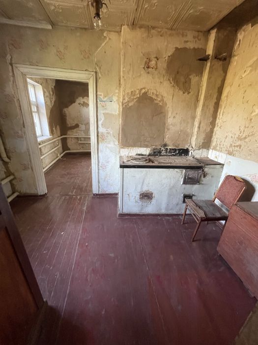 Продам 2 части дома в Тарановке