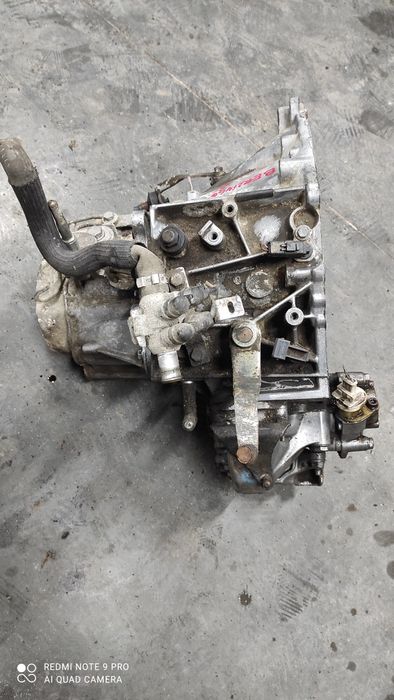 Citroen Berlingo I peugeot partner 2,0Hdi skrzynia biegów 20DN80