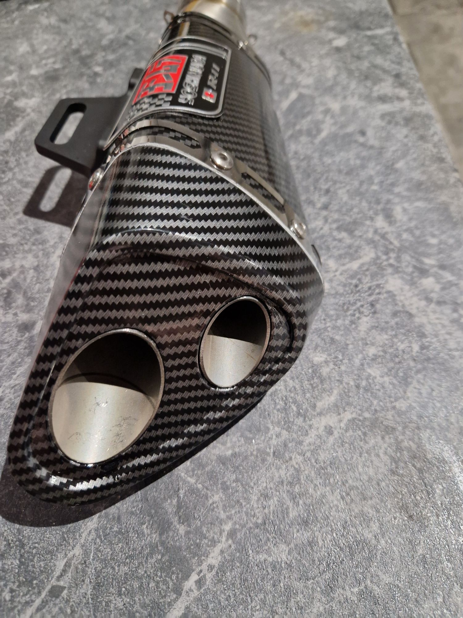 Tłumik wydech yoshimura r11 akrapovic Leo Vince