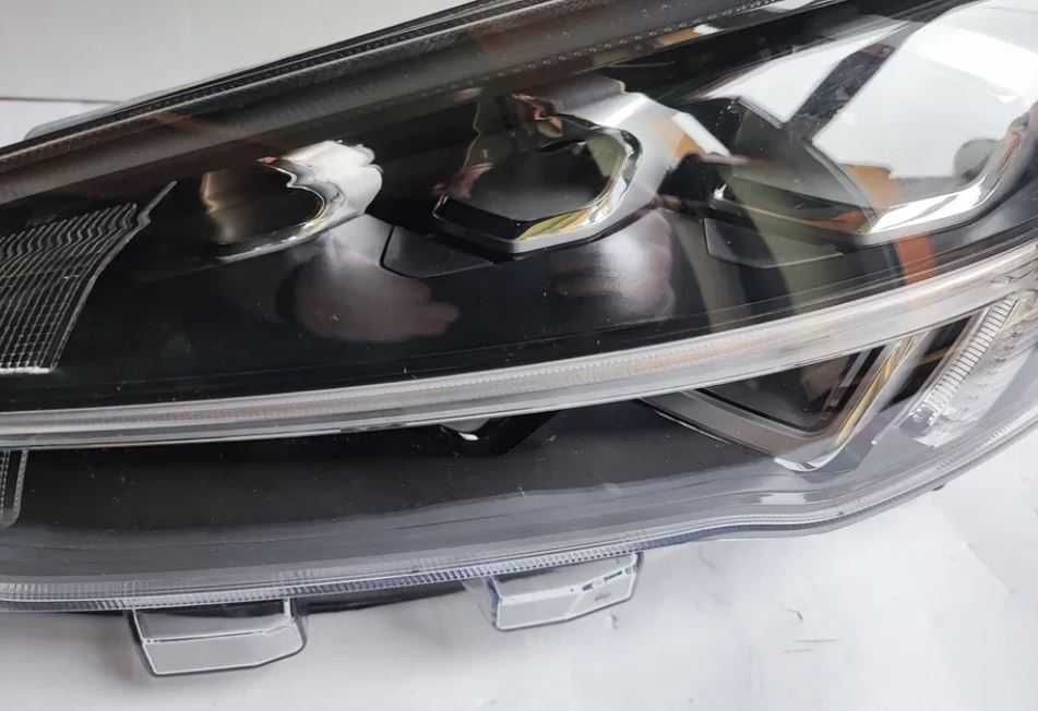 Lampa Ford Focus MK4 full led 12 pin kompletna 2021