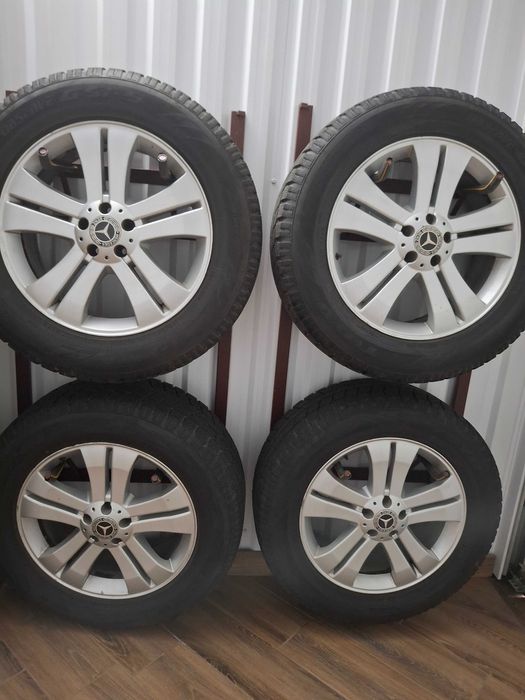 Продам диски з зимовою резиною