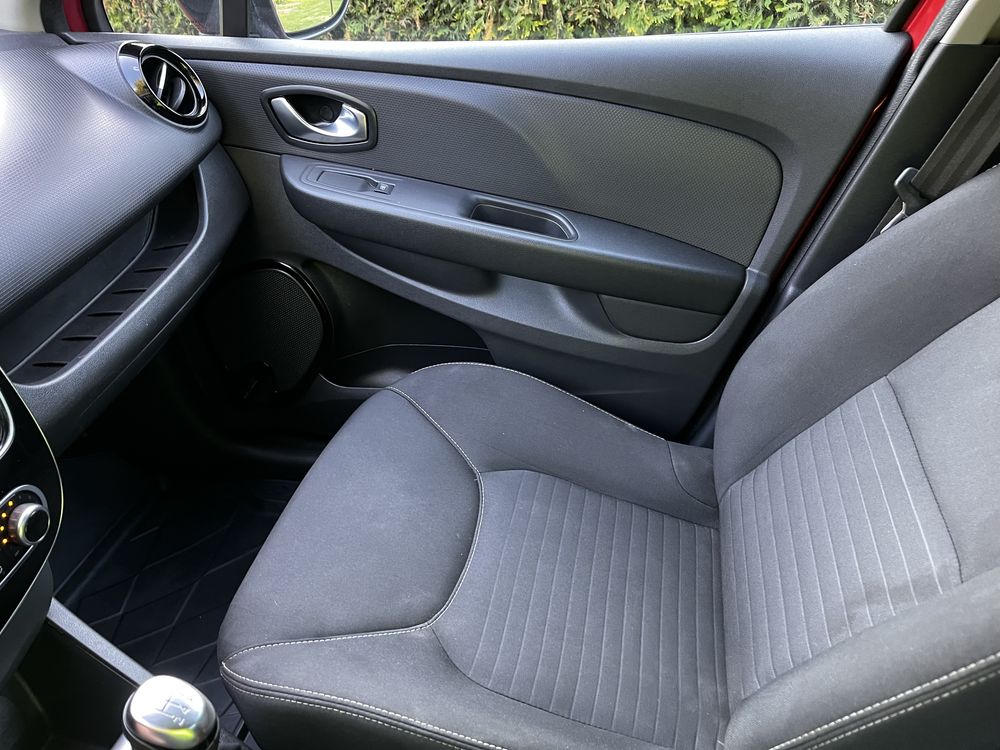 Renault Clio 4 IV 1.2 16V HT salon