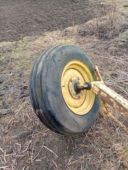 Продам балка з комбайна New Holland