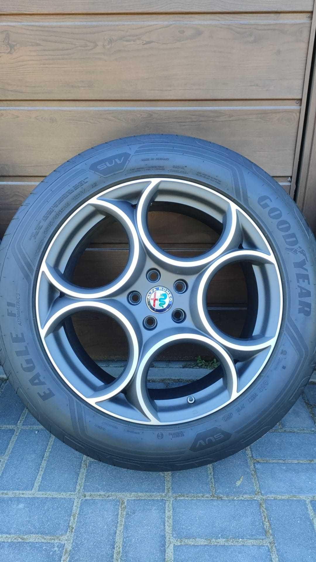 Koła Alfa Romeo 19'' 5x110 opony letnie Goodyear 235/55/19 (OL1633)