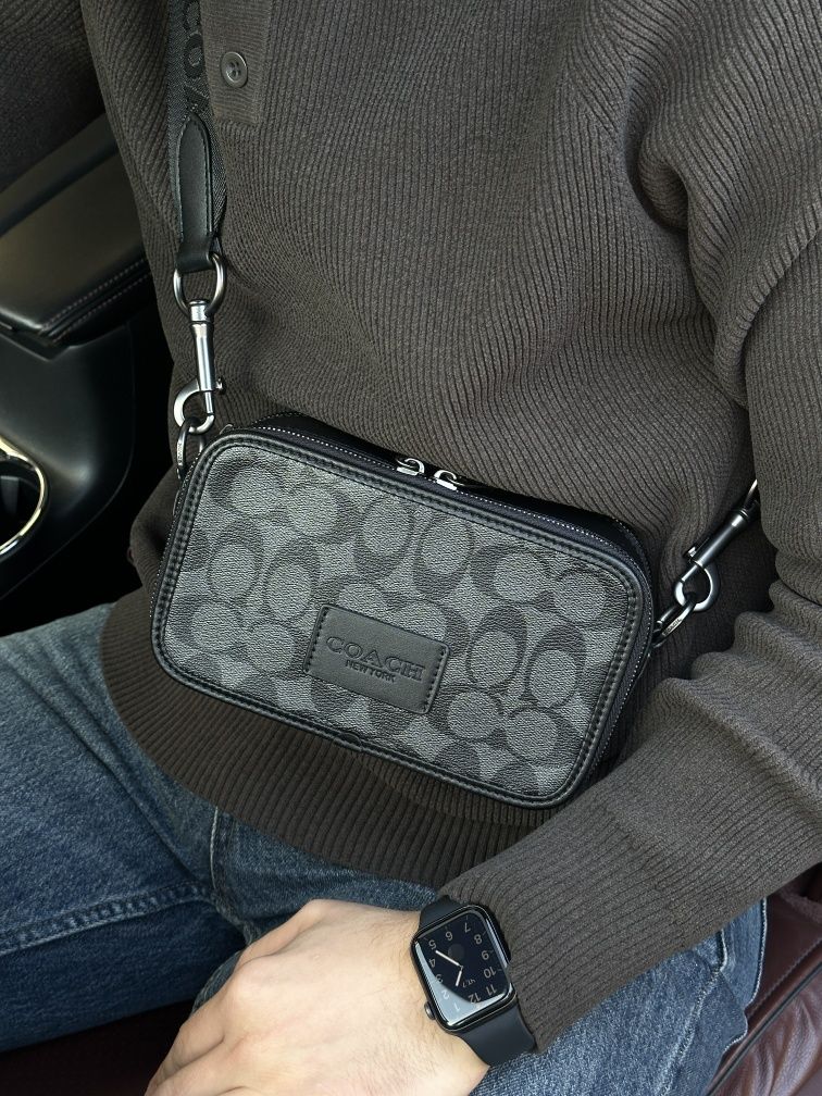 Сумка чоловіча на 2 відділення Coach Wyatt Crossbody Bag In Signature