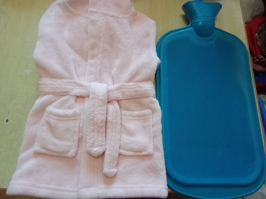Продам резиновую грелку в чехле на 3литра,2литра,тапочки-грелки