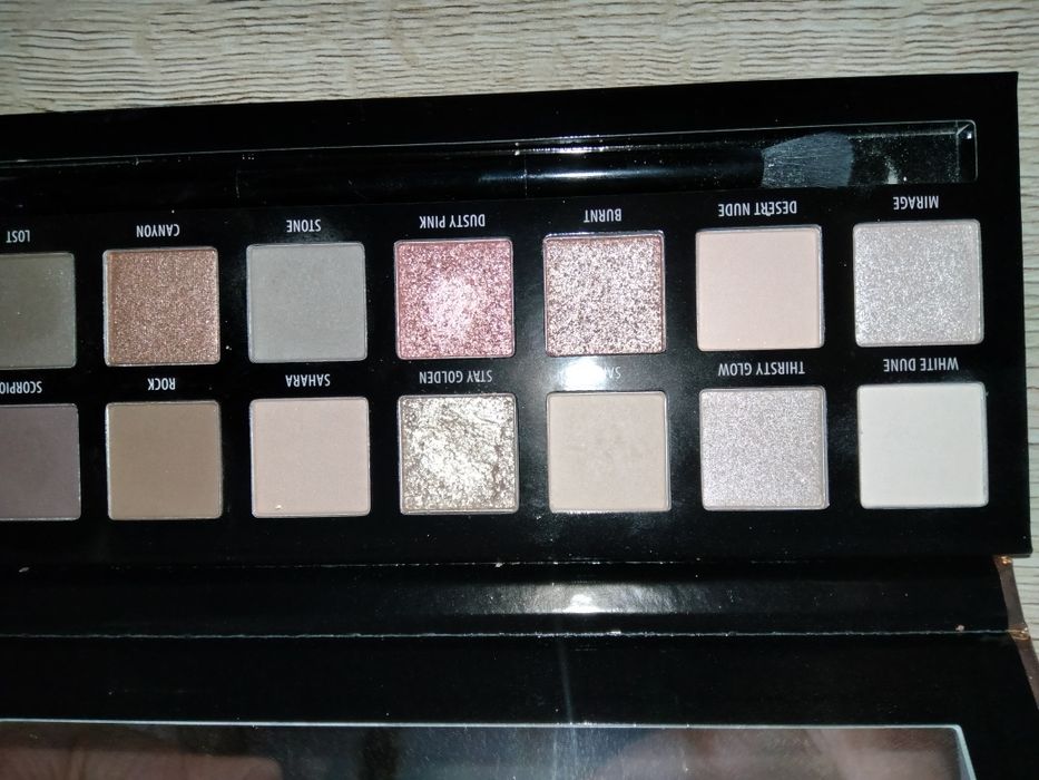 Douglas paleta cieni Desert Nudes