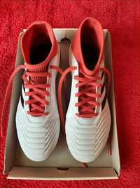 Buty piłkarskie Adidas Predator, roz. 38