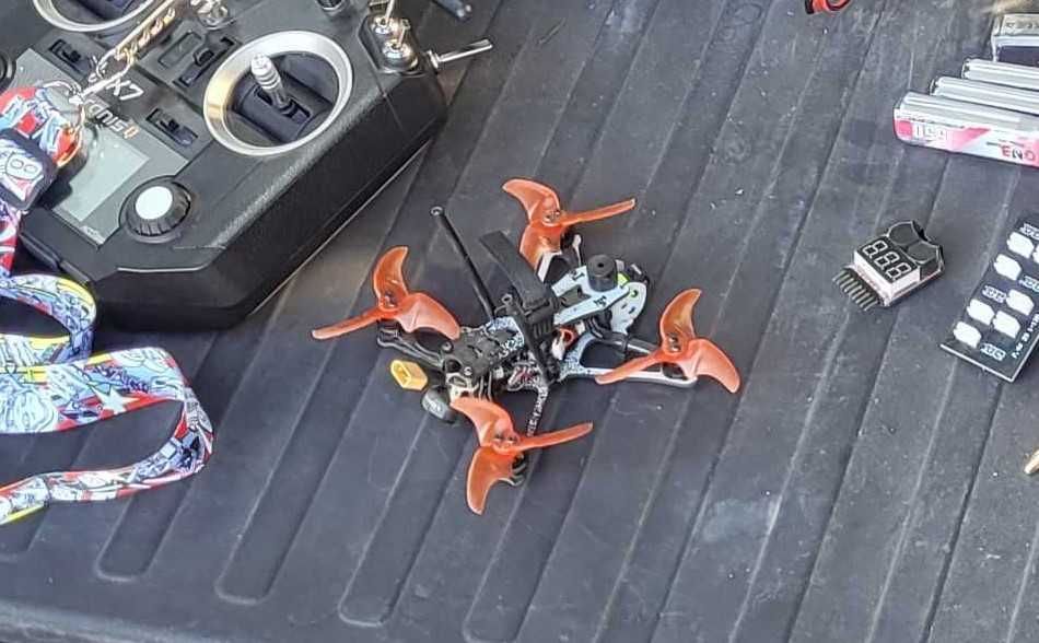 Dron FPV Tinyhawk II Freestyle +7 akumulatorów ładowarka i masa akceso