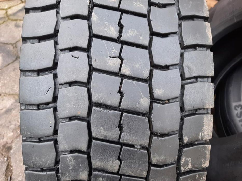 Opona używana ciężarowa 295/60R22.5 DOUBLE STAR DSR08A 300zł C2345
