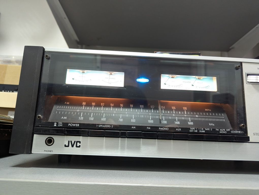Hi-Fi Стерео ресивер JVC JR-S200. Вес 10 кг. JAPAN