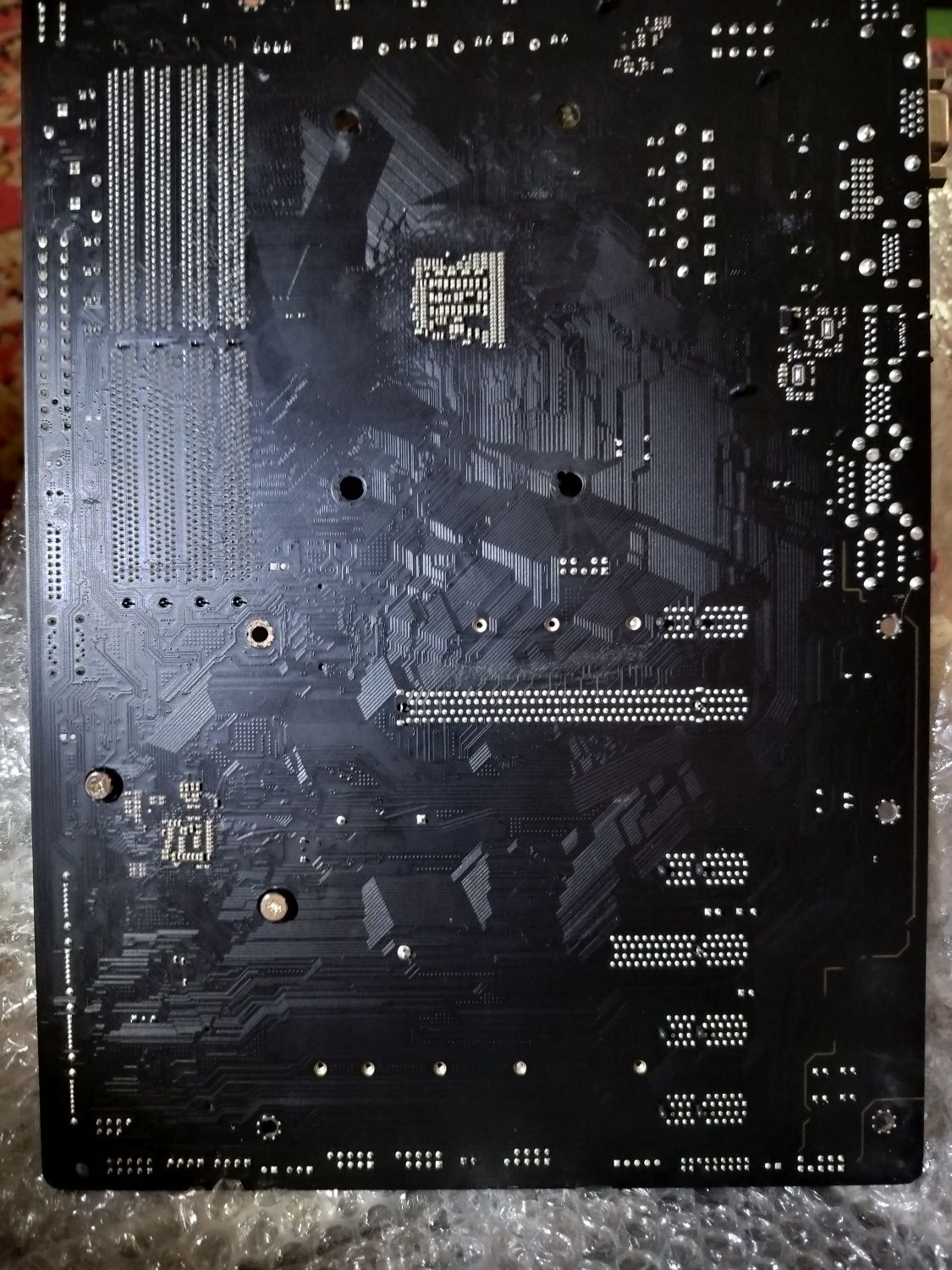 Комплект мат.плата + Ryzen 7 1700 + 16 gb ddr4