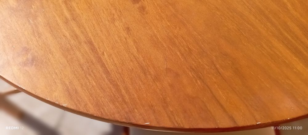 Mesa de jantar com 4 cadeiras extensível