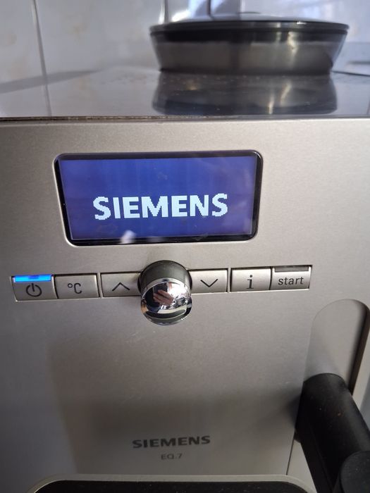 Ekspres SIEMENS EQ.7