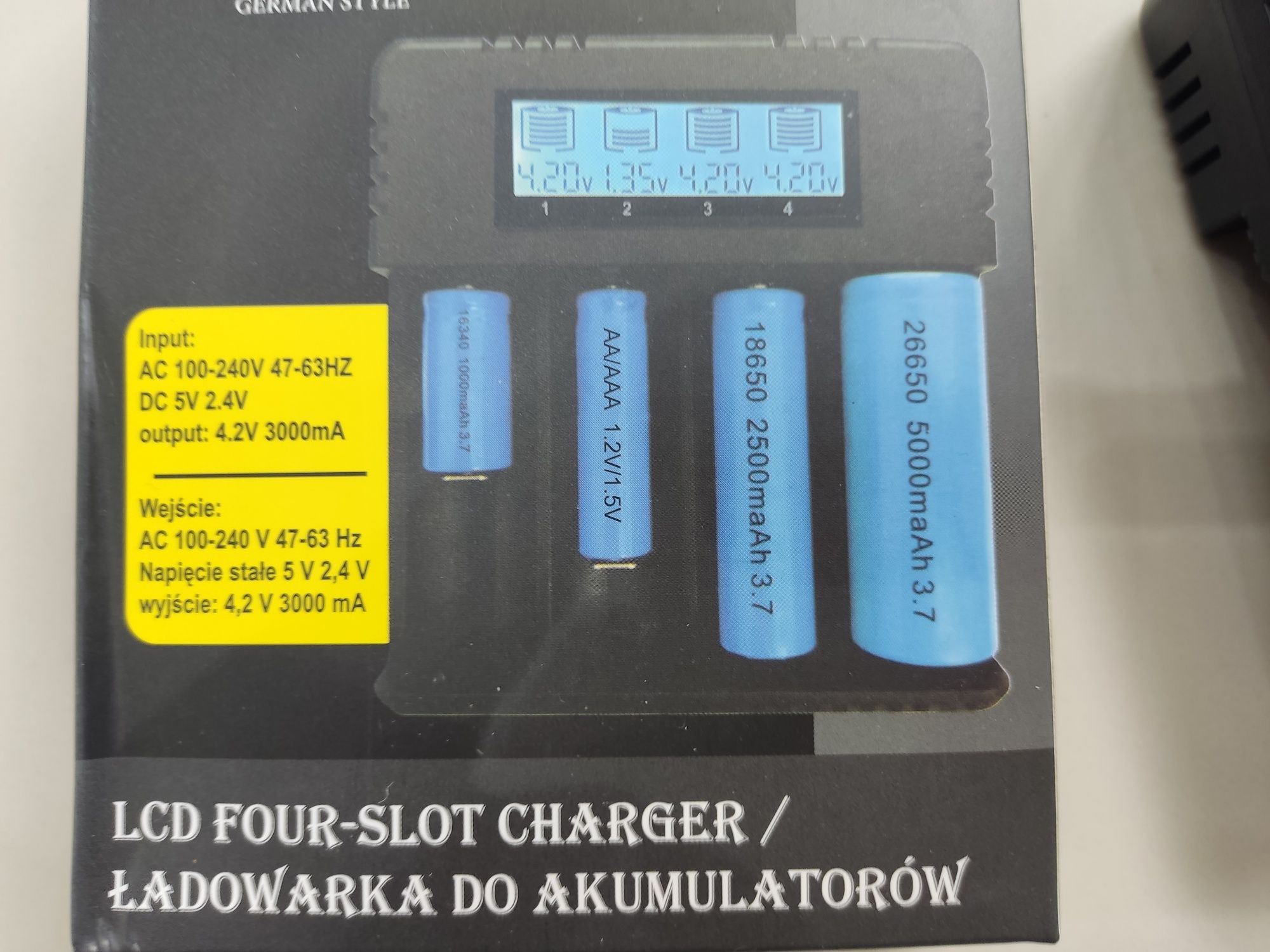 Automatyczna ŁADOWARKA LI-ION NI MH NI CD  3,7V 1,5 akumulatork AA/AAA