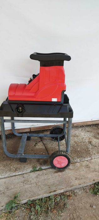 Rozdrabniacz rębak do gałęzi Frezowy 4,5 cm 2800 w + gratisy