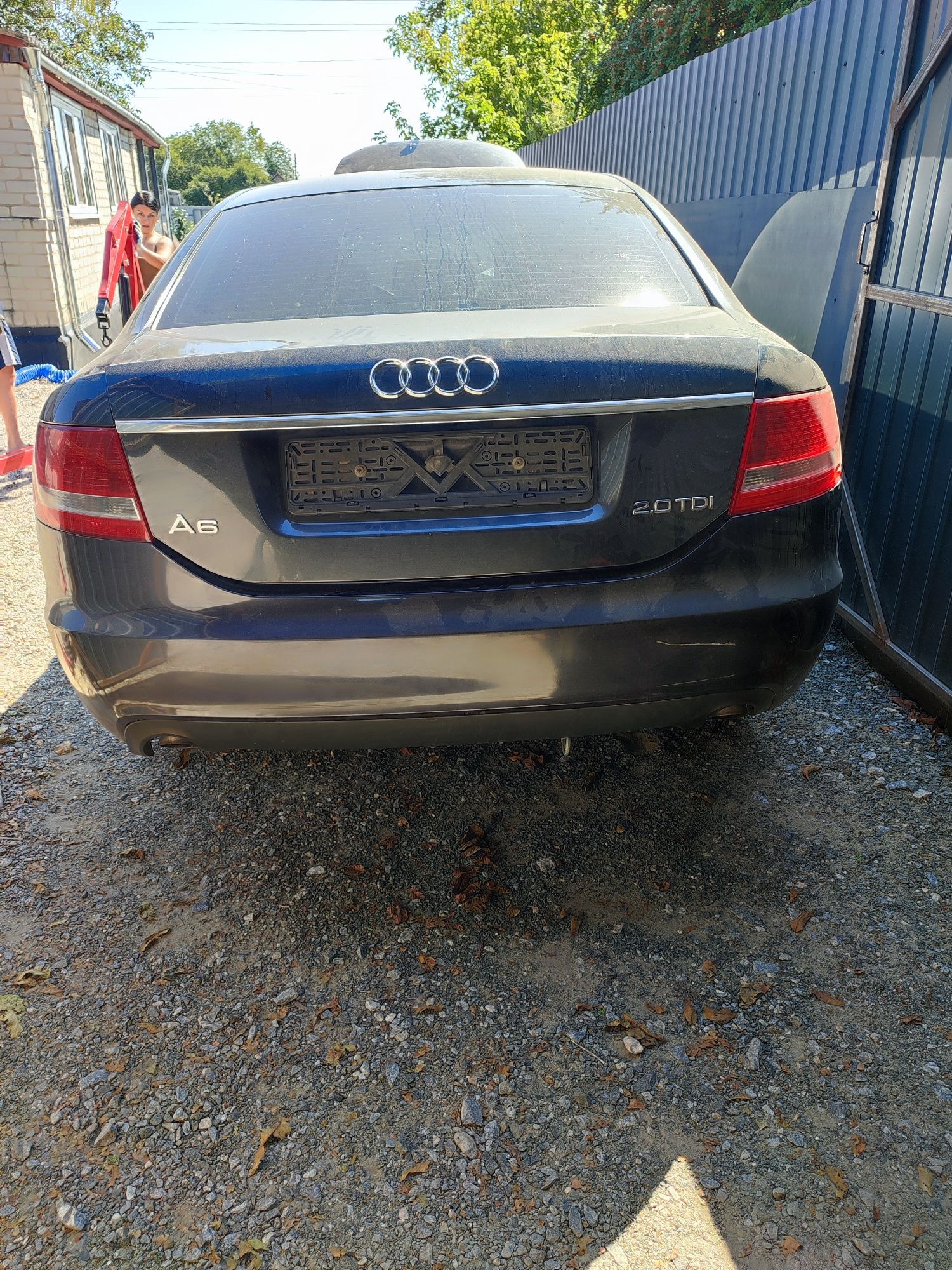 Крышка багажника на Ауди А6 Ц6 седан Audi A6 C6 седан цвет LZ7Q