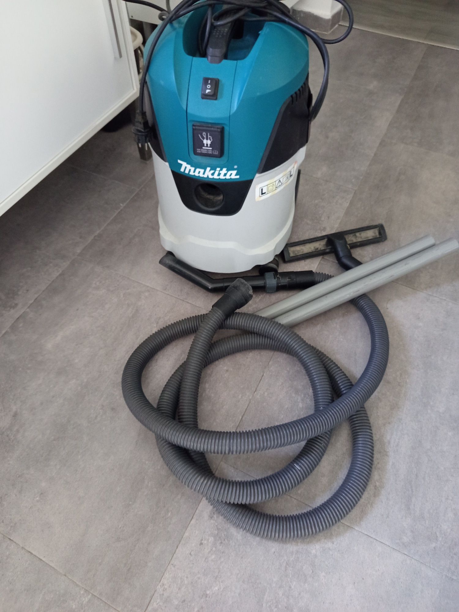 Aspirador industrial makita