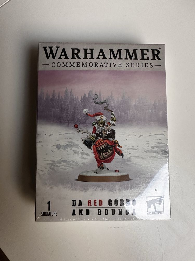 Warhammer Commeomrative Series - Da Red Gobbo and Bounca