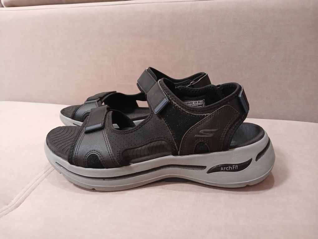 Босоніжки сандалі Skechers р.41