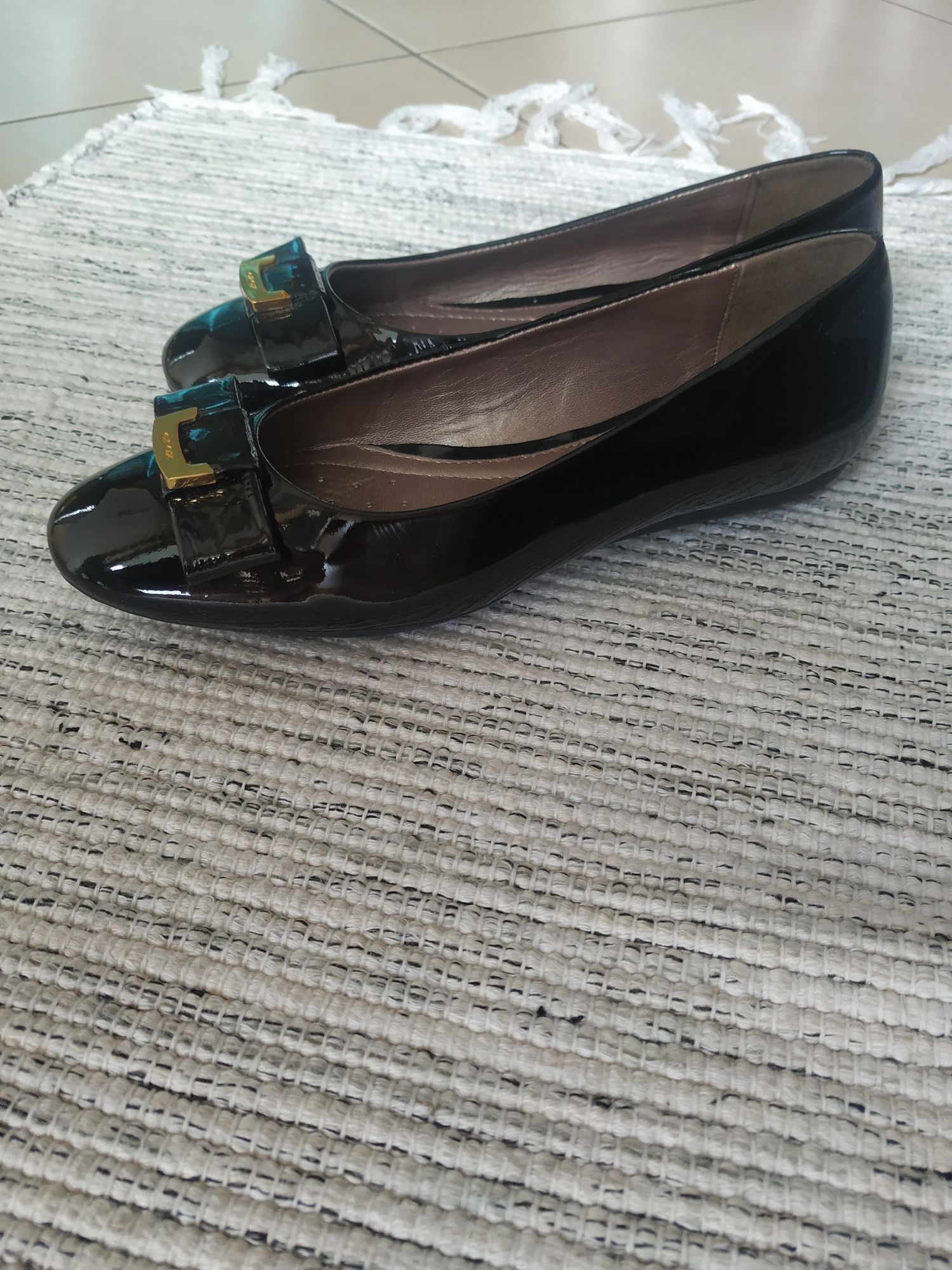 Sabrinas Geox pretas