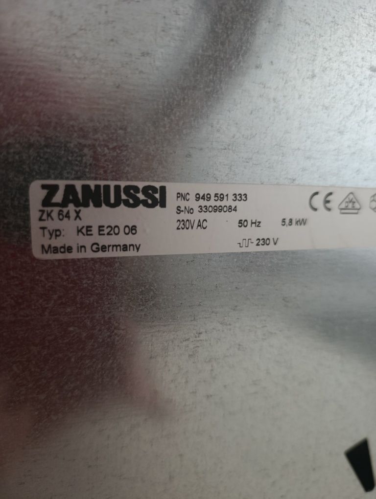 Kuchenka płyta ceramiczna Zanussi integrowana z piekarnikiem