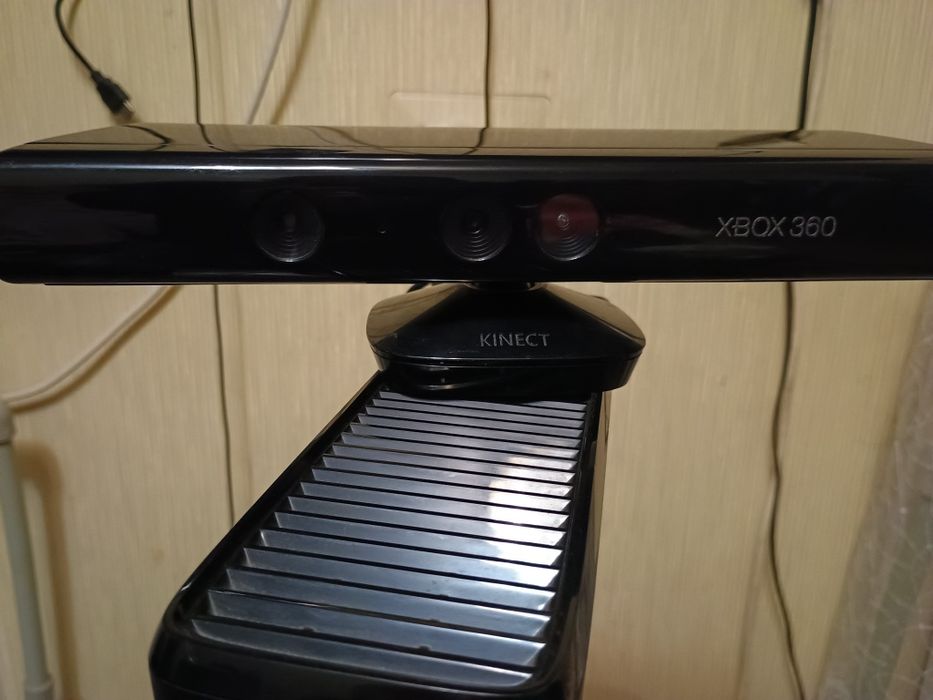 Х- бокс 360 slim+ кінект