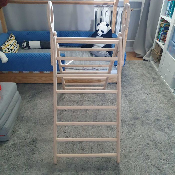 Trójkąt piklera ze zjedżalnią/ścianką wspinaczkową