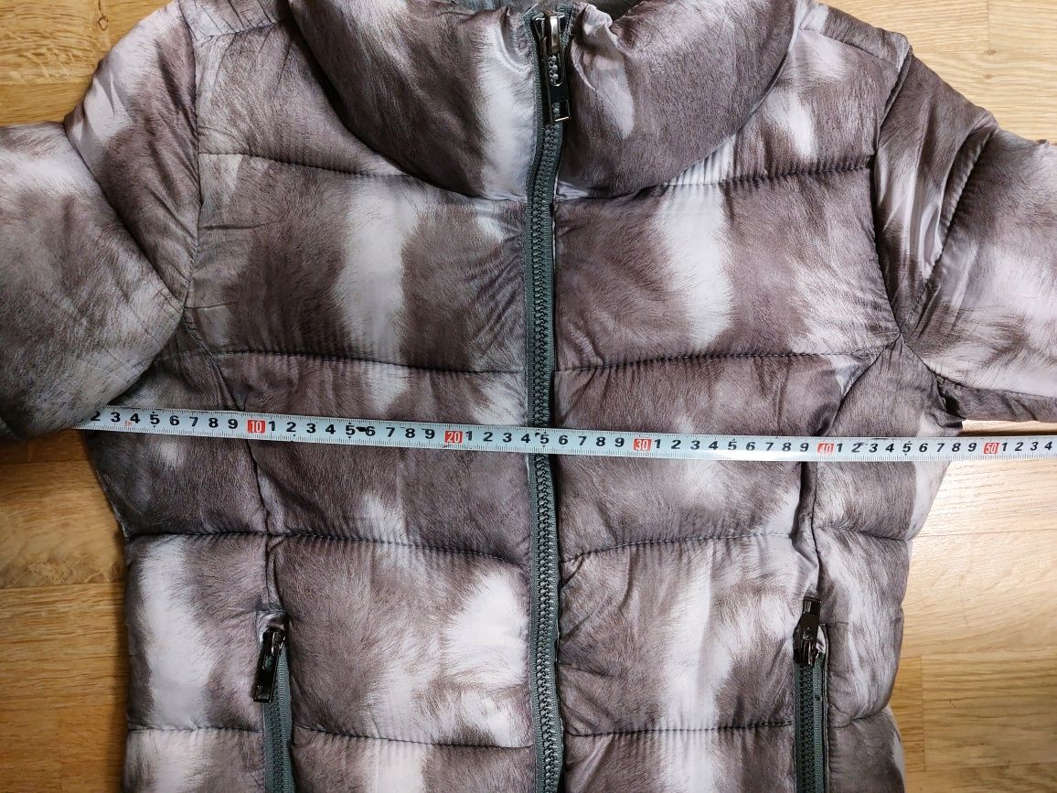 Женская демисезонная куртка, размер 36 (S) в отличном состоянии