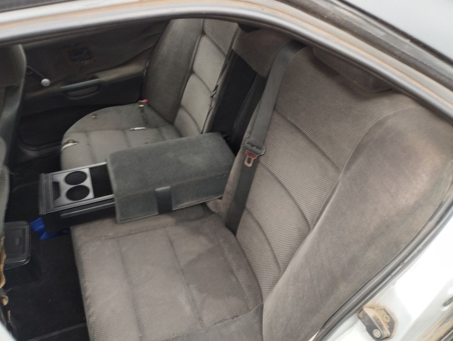 Продам BMW E36 на полном ходу сел и поехал