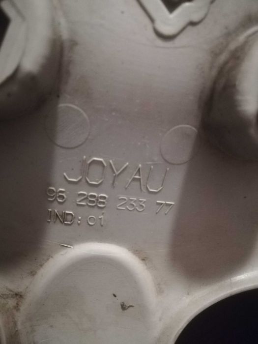 Kołpak 13 cali do Peugeota oryginalny