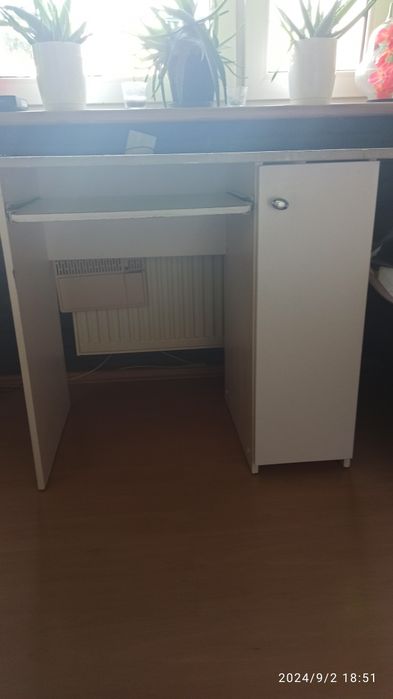 Biurko biało szare