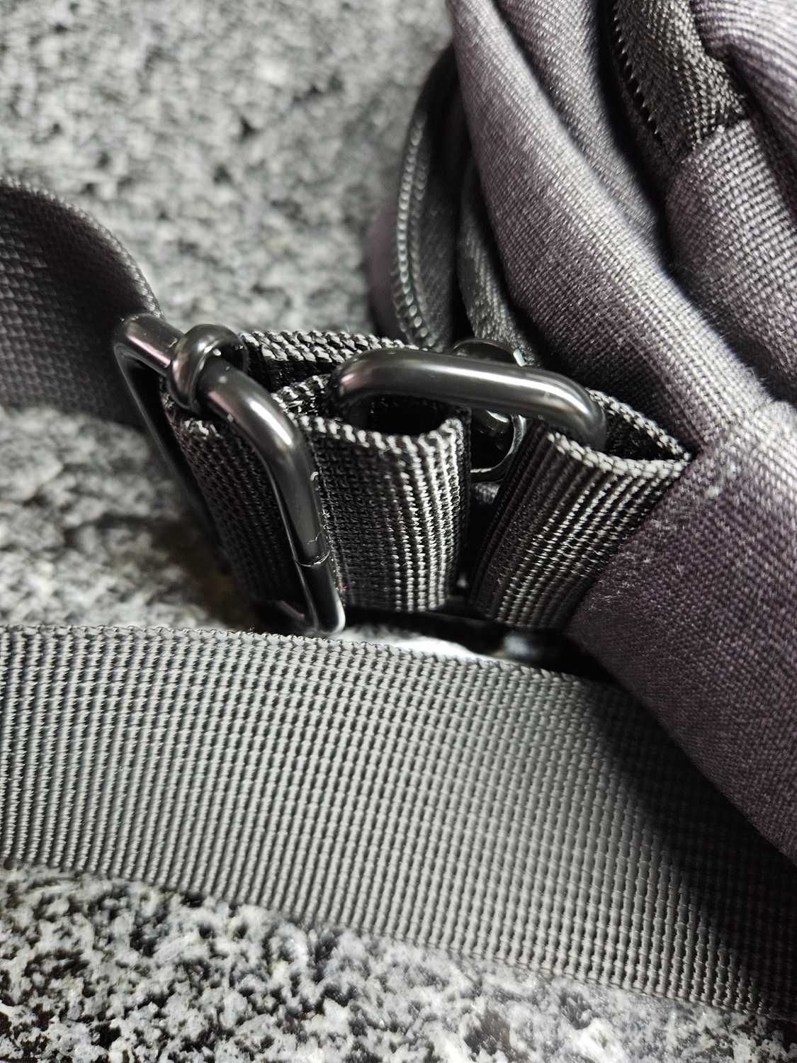 Bolsa à tiracolo MISAKO para homem